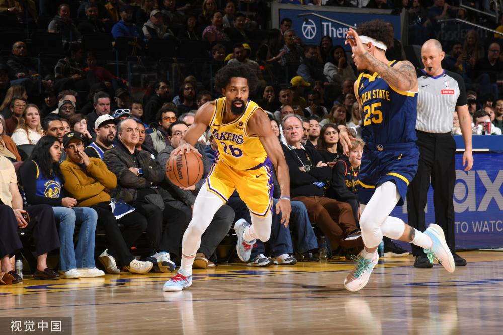 的防守失误 的防守失误