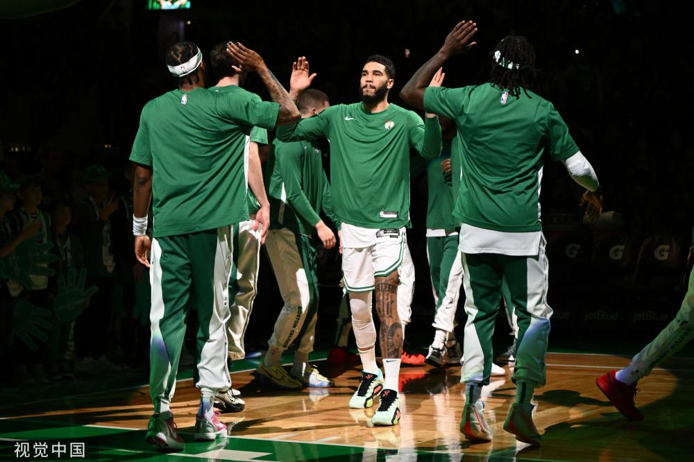 的合作使球 的合作使球